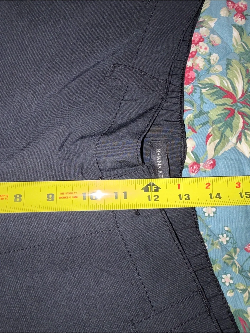 Banana Republic Men’s Elastic Waistband Flat Front Short Black Size 36